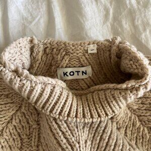 Chunky KOTN Sweater - brand new!